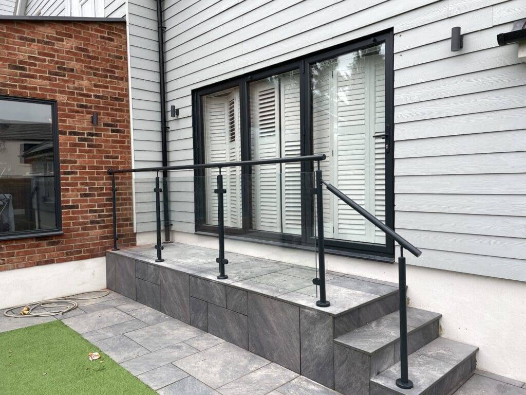 Glass Balustrades 32 Powder coated glass balustrade