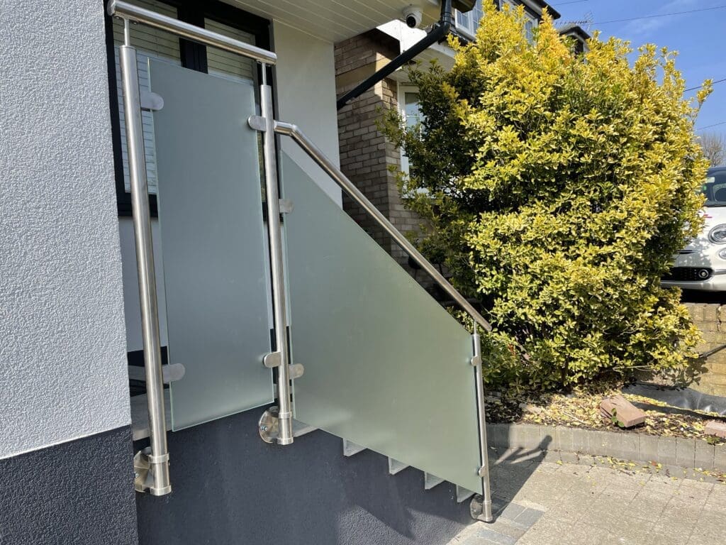 Stainless Steel Balustrade for entrance Steps