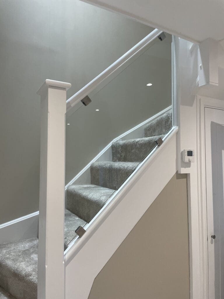 Glass Staircase Panels In Essex 8 Essex - Glass balustrade for staircase
