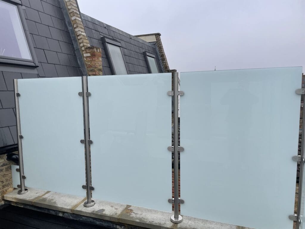 Rooftop terrace privacy Glass Balustrade with opaque glass panels