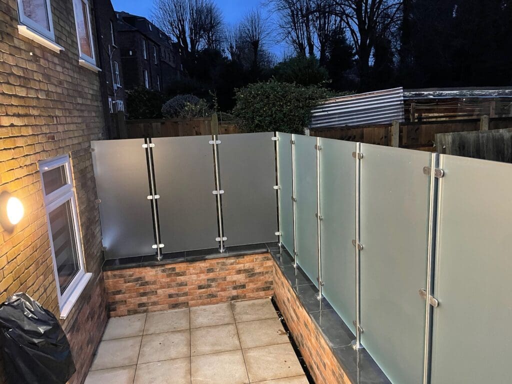 Glass Balustrade privacy screen enclosure - Brentwood, Essex