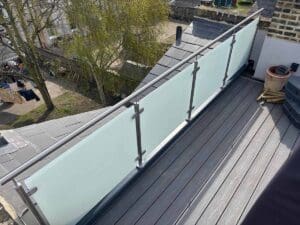 Rooftop terrace glass balustrade - Elephant and castle, London